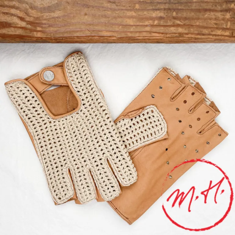 Mitaines en crochet et agneau