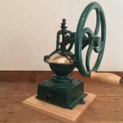 Moulin à café de comptoir à volant