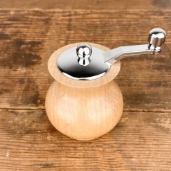 Moulin à épice en bois