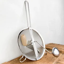 Moulin tamis à coulis et soupe de poissons