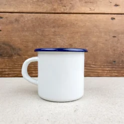 Mug en émail blanc liseré bleu