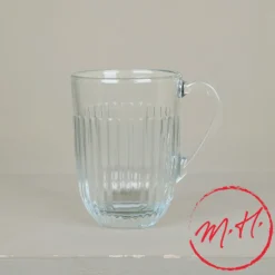 Mug en verre pressé