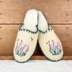 Pantoufles fleuries en laine