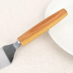 Pelle à tarte coupante manche prunier