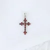 Pendentif croix Arlésienne en argent et grenats