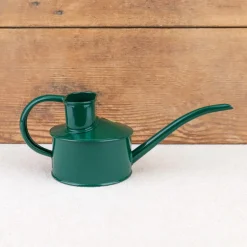 Petit arrosoir en métal émaillé vert 0,5 L