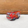 Petit camion de pompiers mécanique