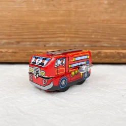 Petit camion de pompiers mécanique