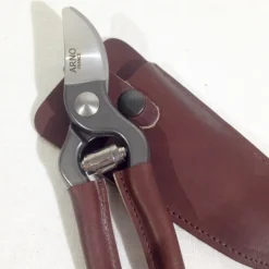 Petit sécateur forgé