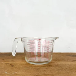 Pichet doseur en verre 0.5 L / 1 L