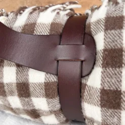Plaid Camargue avec sangle en cuir
