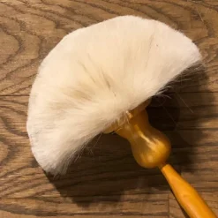 Plumeau "Tête de loup" en poil de chèvre