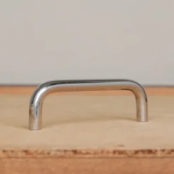 Poignée de meuble droite chromée