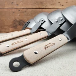 Poêle Minéral avec manche en bois de hêtre
