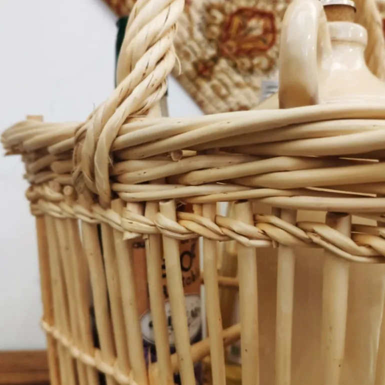 Porte-bouteilles en osier naturel