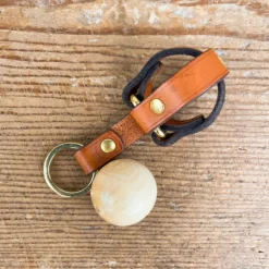 Porte-clés cochonnet en cuir