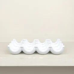 Porte-œufs en porcelaine