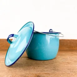 Pot à bouillon à anse en email turquoise