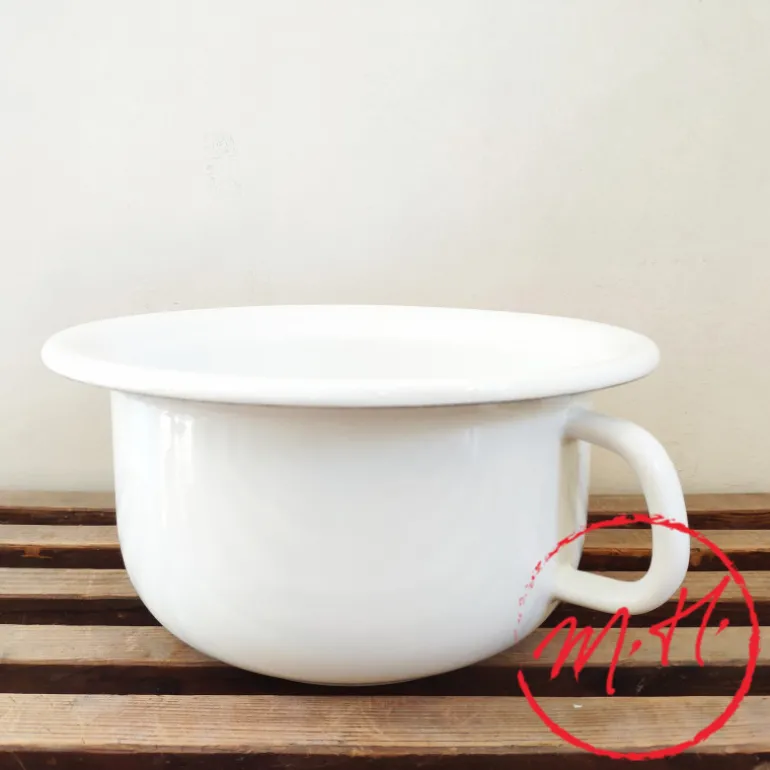 Pot de chambre émail blanc