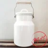 Pot à lait émail blanc