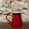 Pot à lait émail rouge