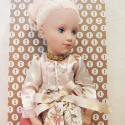 Poupée Reine