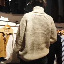 Pull irlandais col roulé crème