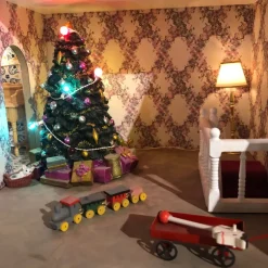 Salle de jeux pour maison de poupée