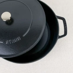 Sauteuse en fonte noir mat