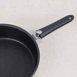 Sauteuse revêtement anti-adhésif inox