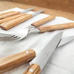 Set de 4 couteaux et fourchettes en olivier Opinel