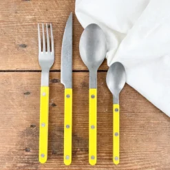 Set de 4 couverts de table jaunes effet mat