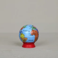 Taille-crayon Globe