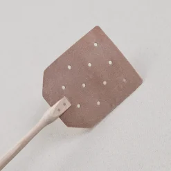 Tapette à mouches en cuir