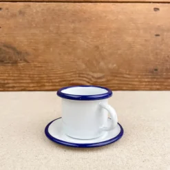 Tasse et sous-tasse café émail blanc liseré bleu