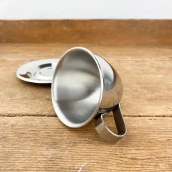 Tasse et sous-tasse en inox