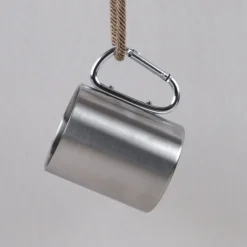 Tasse inox avec anse mousqueton