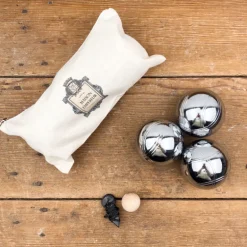 Triplette de pétanque de loisir