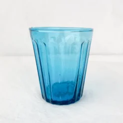 Verre coloré à facettes
