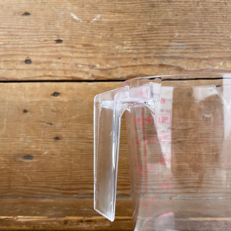 Verre mesureur plastique 1L