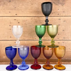 Verre à vin coloré finition pointe de diamant