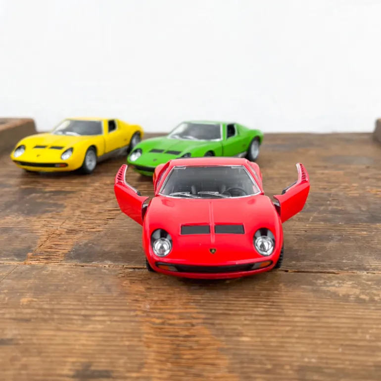 Voiture Lamborghini Miura miniature en métal