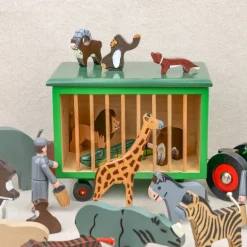Zoo et ses animaux en bois